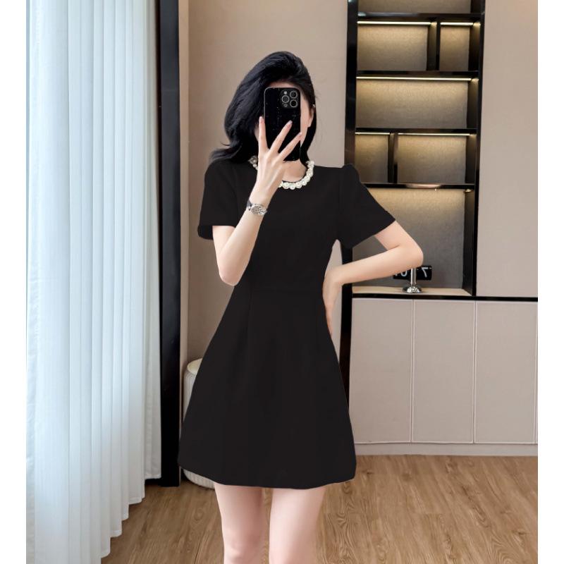 

Elegant Pearl and Rhinestone-Studded Little Black Party Dress for Women Small чёрный