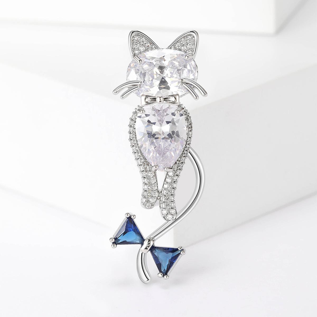 

Микро-инкрустированная цирконием мультяшная милая брошь-бант в виде кошки, простая и модная универсальная брошь-корсаж