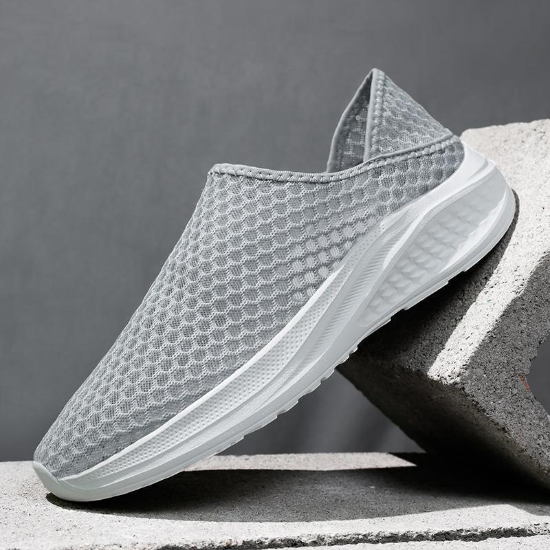 

Large size 4748 summer couple mesh one-pedal lazy shoes outdoor creek walking shoes breathable men s trendy shoes 48