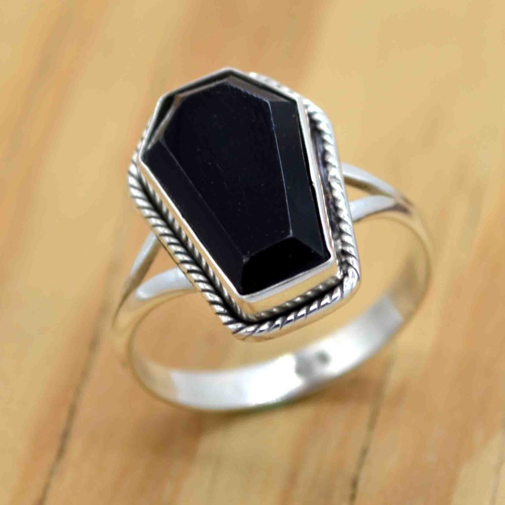 Black Onyx 925 stříbrný prsten na rakev, Onyx Gemstone ručně vyráběný dámský prsten na rakev