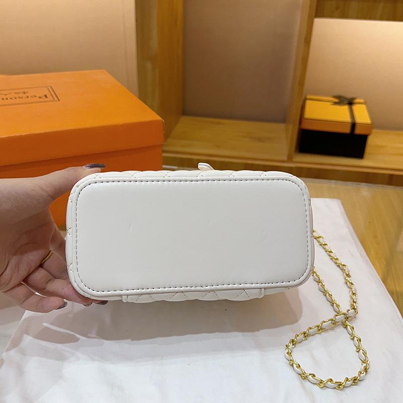 Neue vielseitige Argyle-Ketten-Umhängetasche mit Stickerei