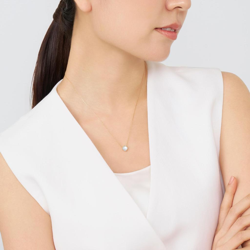 Vendome Aoyama K18YG Blue Topaz Shell Necklace AGVN669443BT [Official]