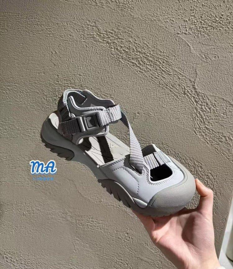 2025 Han Suxi same Korean version outdoor leisure sports sandals beach sandals non-slip sports sandals women's tide