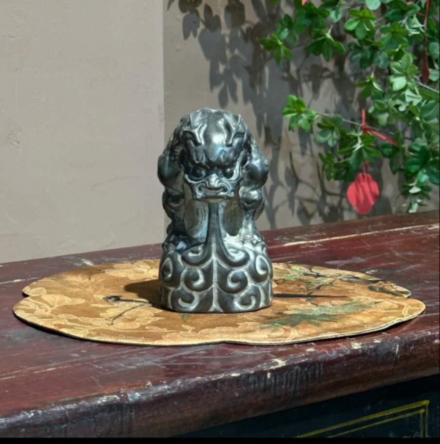 Pixiu Carving Ornament: Viper Green Stone Antique Style Lion Vessel Tea Pet