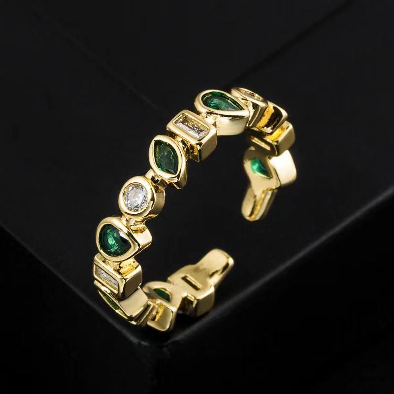 High-end retro green zircon ring European and American style temperament fashion ring