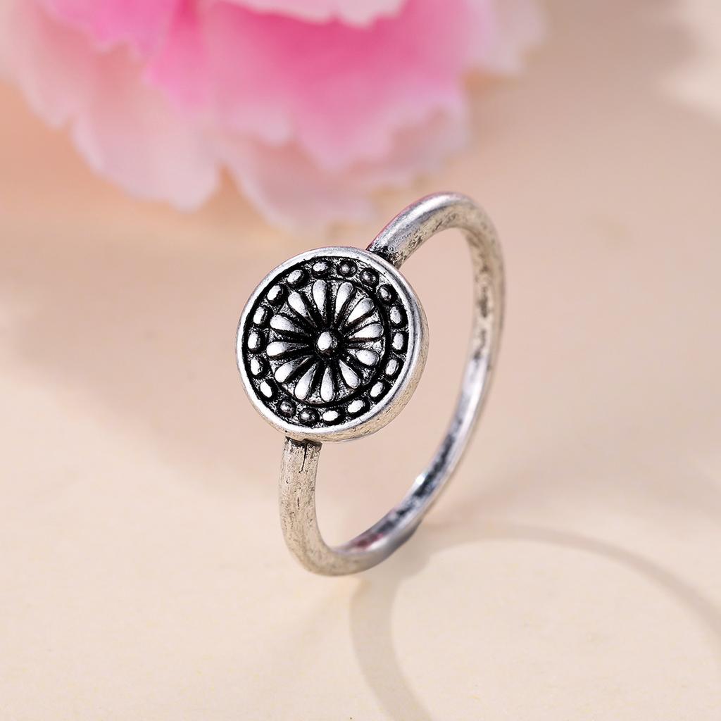 Vintage Old Silver Wipe Round Flower Bud Ring Personalized Fashion Accessories