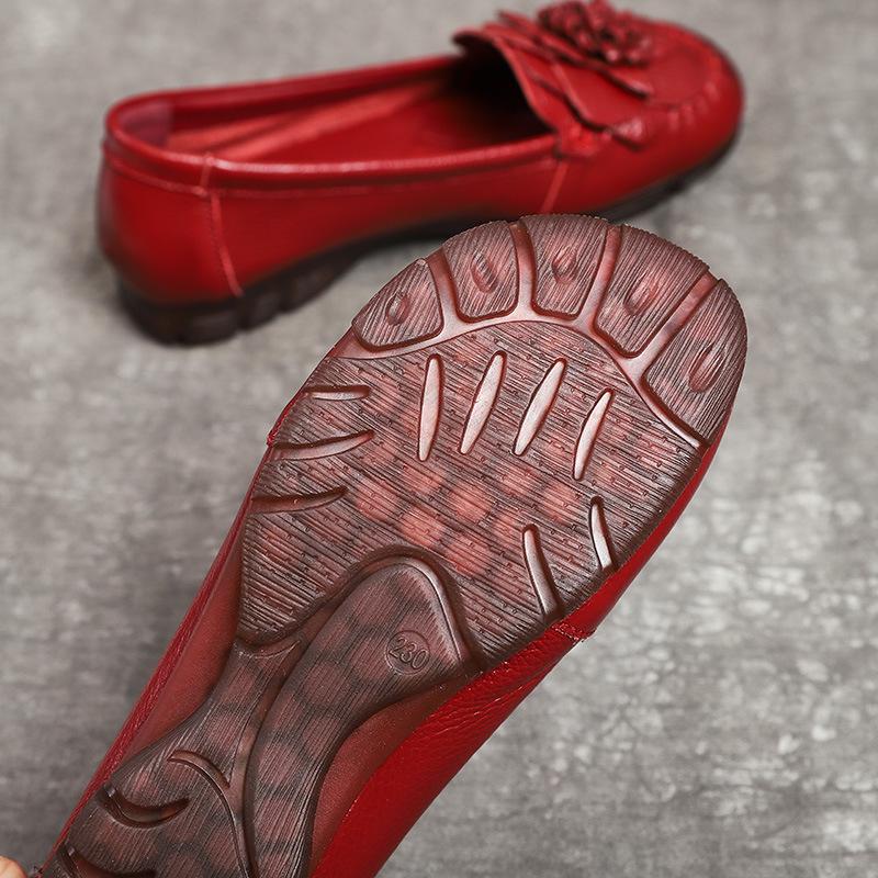 Women's Genuine Leather Non-slip Flat Shoes - Comfortable Round Toe for Middle-aged & Elderly