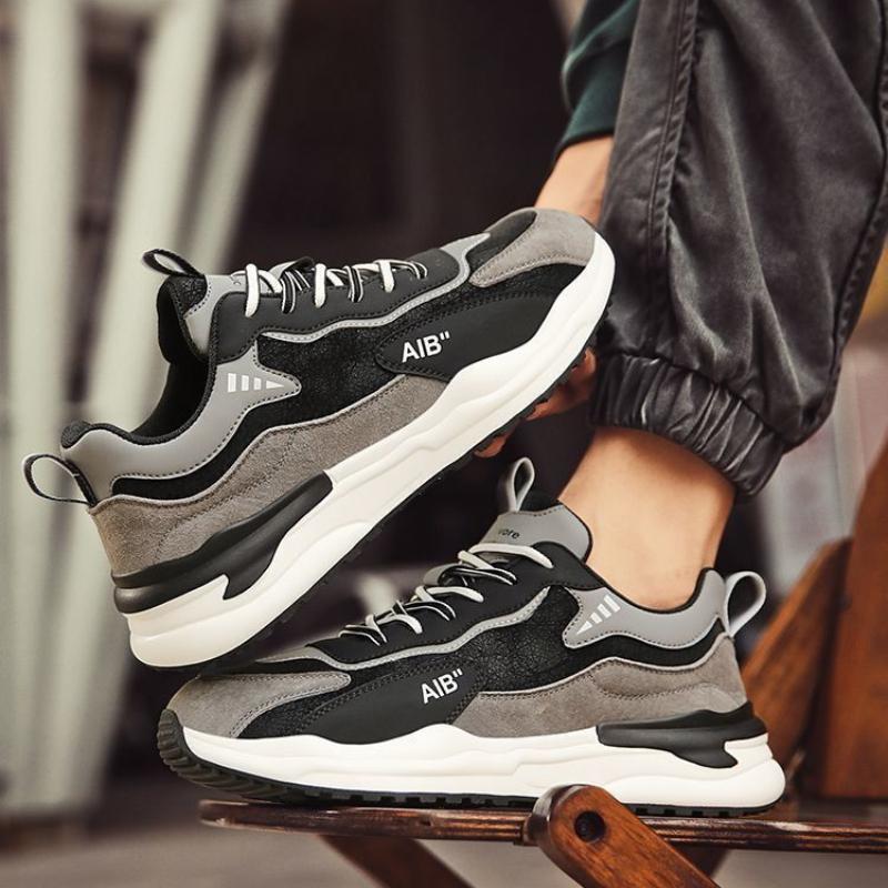 Designer Men's Casual Sneakers Fashion Mens Vulcanized Shoes Leather Outdoor Walking Shoes Non-slip Breathable Shoes for Men New