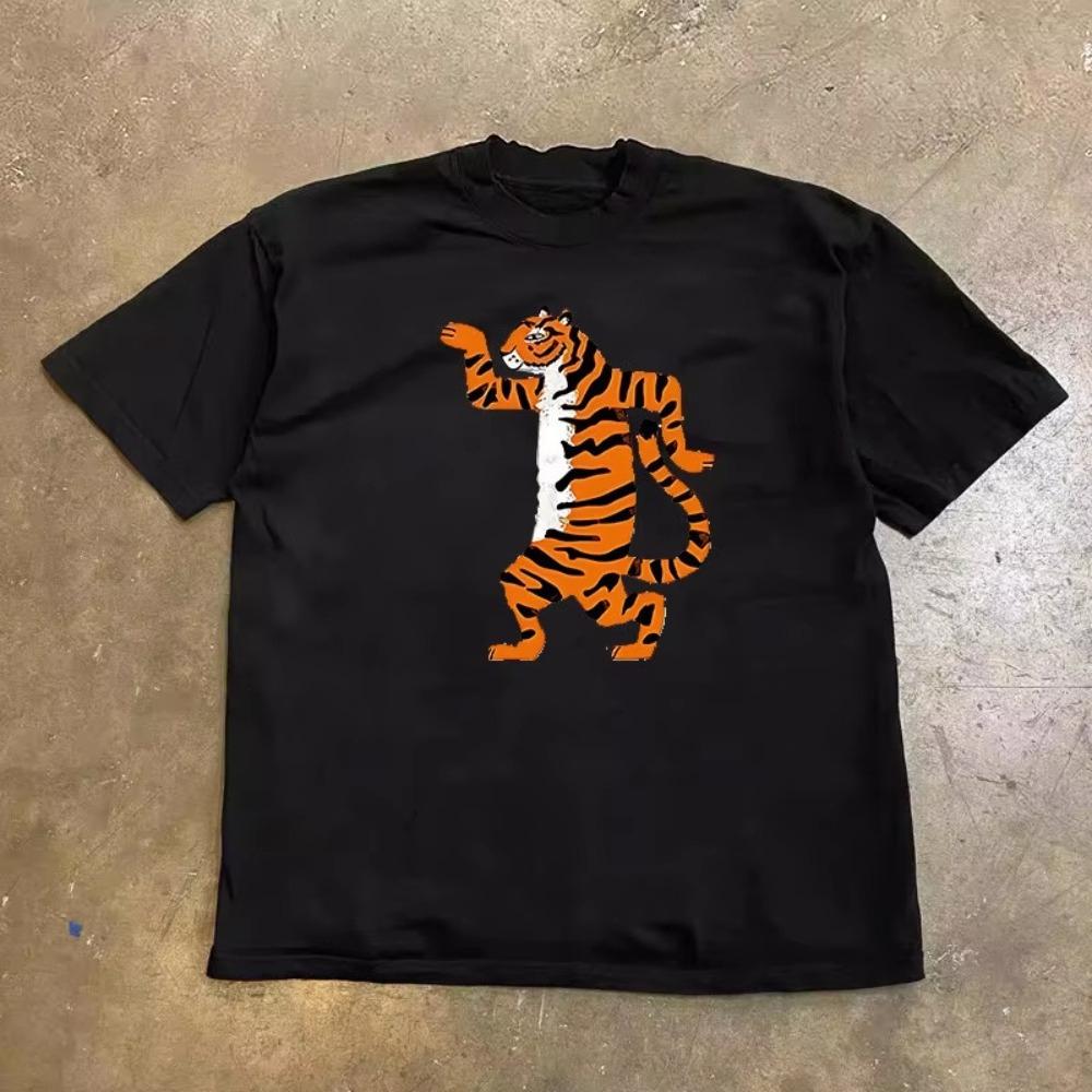 New Standing Quietly Walking Tiger Print Tshirt Unisexs and Womens Hiphop Round Neck Couple Trendy Tshirt for Daily Wear