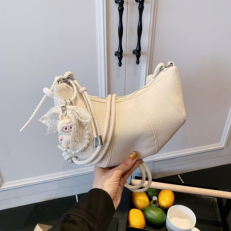 Niche Bag Women's New Summer Popular Versatile Messenger Bag Shoulder Armpit Bag Croissant Bag