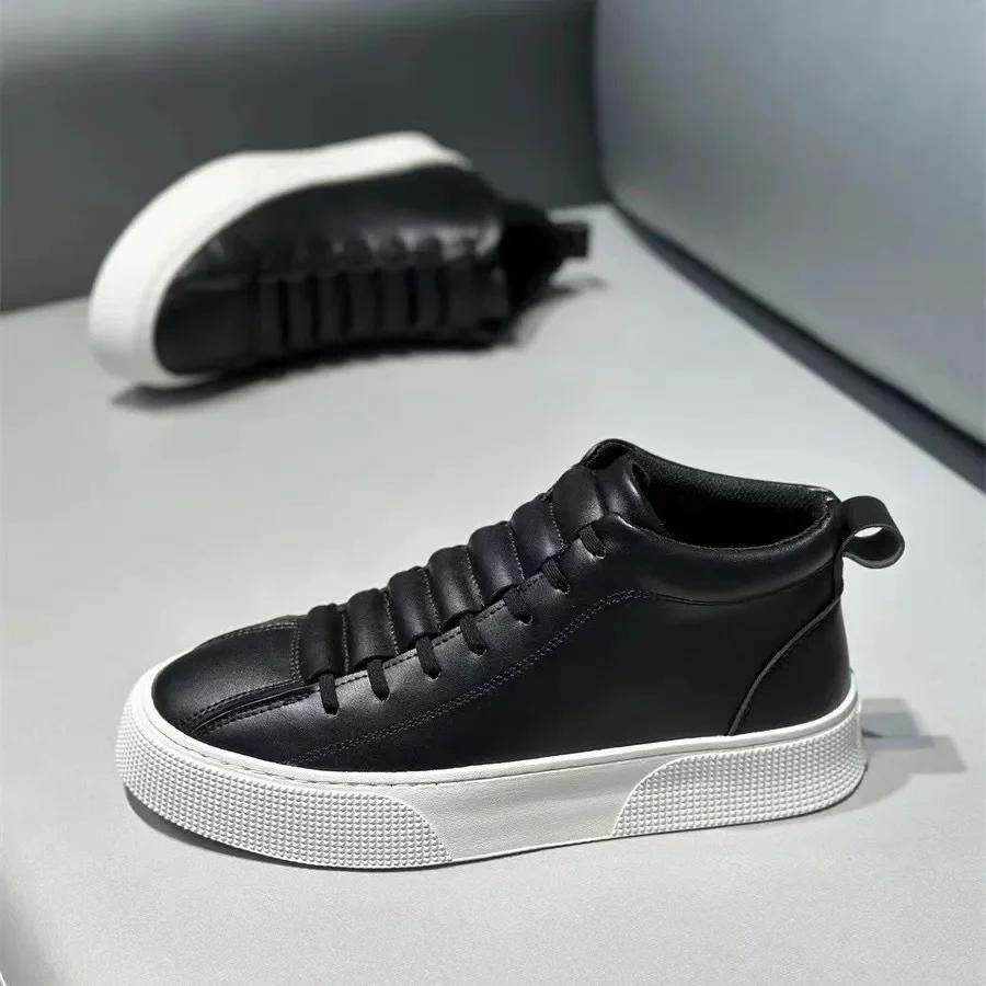 Spring Autumn New High Quality Sneakers Outdoor Wear resistant Lightweight Sports Running Shoes Youth Fashion Casual Board Shoes