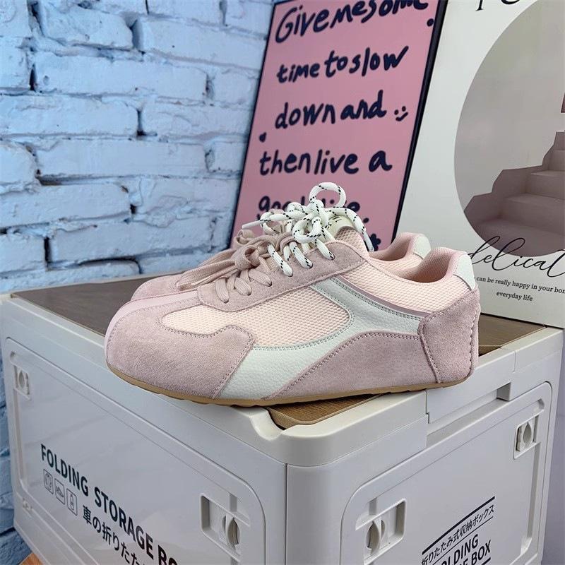 Niche Design Retro Moral Training Shoes Women's 2025 Spring and Autumn New Flat Bottom Inner Heightening Board Shoes Casual Mesh Sports Shoes