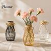 Rauchgrauer Blumenhalter Dekorative Vase, Transparenter Glasstil für Zuhause Reliefstruktur Vasendekor, Moderner Verdickter Blumenbehälter Frisch