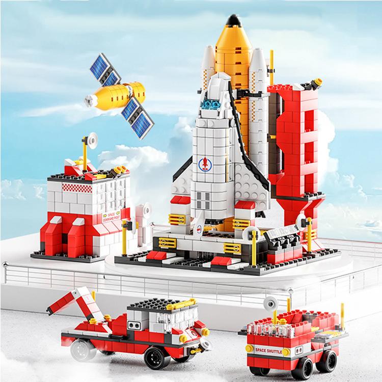 Model Building Blocks Space Rocket Launching City Aerospace Space Station Shuttle Ship Astronaut Bricks Toys Children
