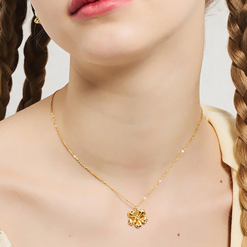 

Dana Burton Rosie Mini Flower Necklace Won Gold