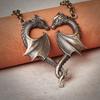 Collana con Ciondolo Cuore di Drago Medievale con Catena in Lega per Regalo Romantico