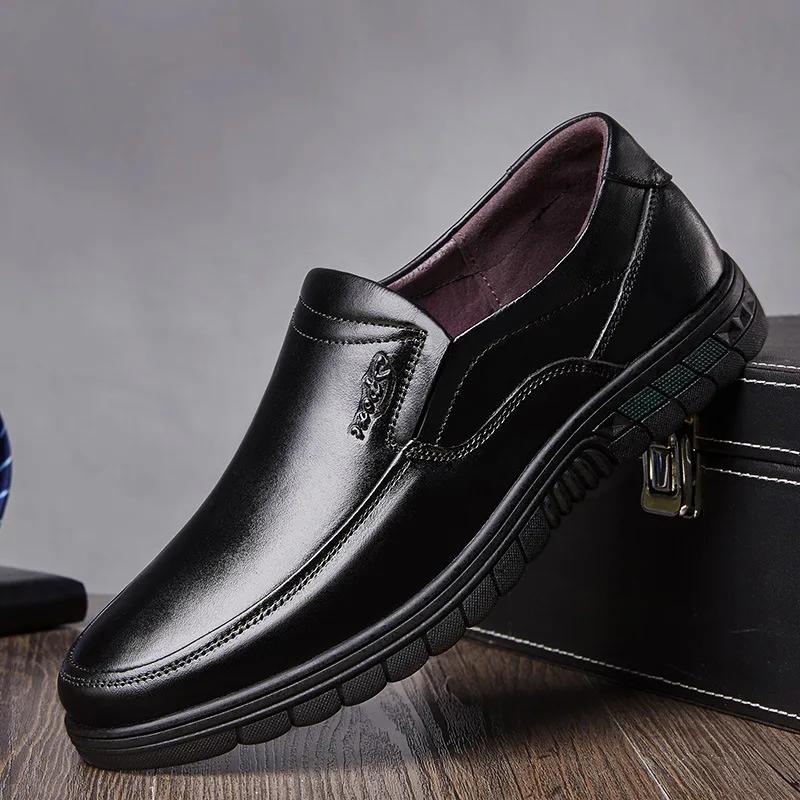 

Leather Men Casual Shoes Brand Formal Mens Loafers Moccasins Breathable Slip on Retro Driving Shoes Men Sneakers Plus Size 38