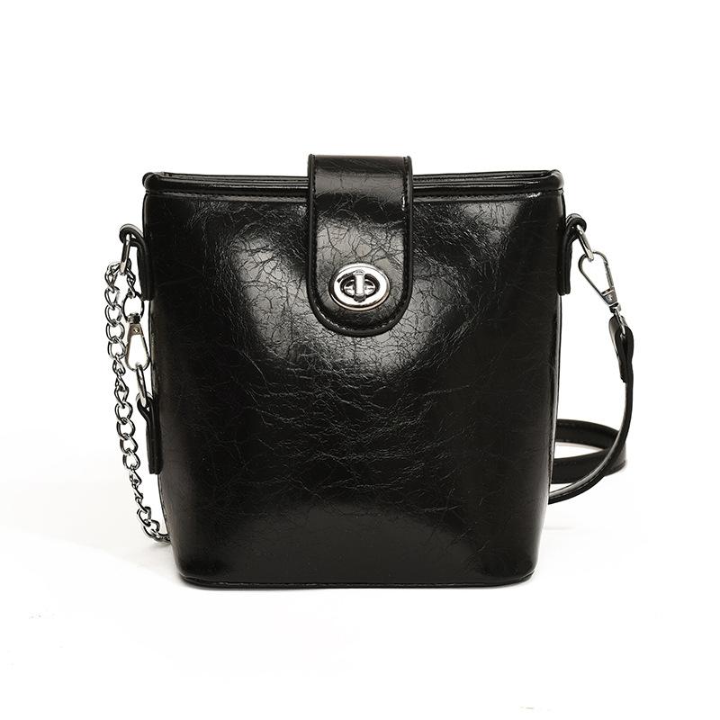 

Популярная сумка этого года женская лето 2024 новая модная на плечо сумка-мессенджер серебряная цепочка сумка-ведро чёрный