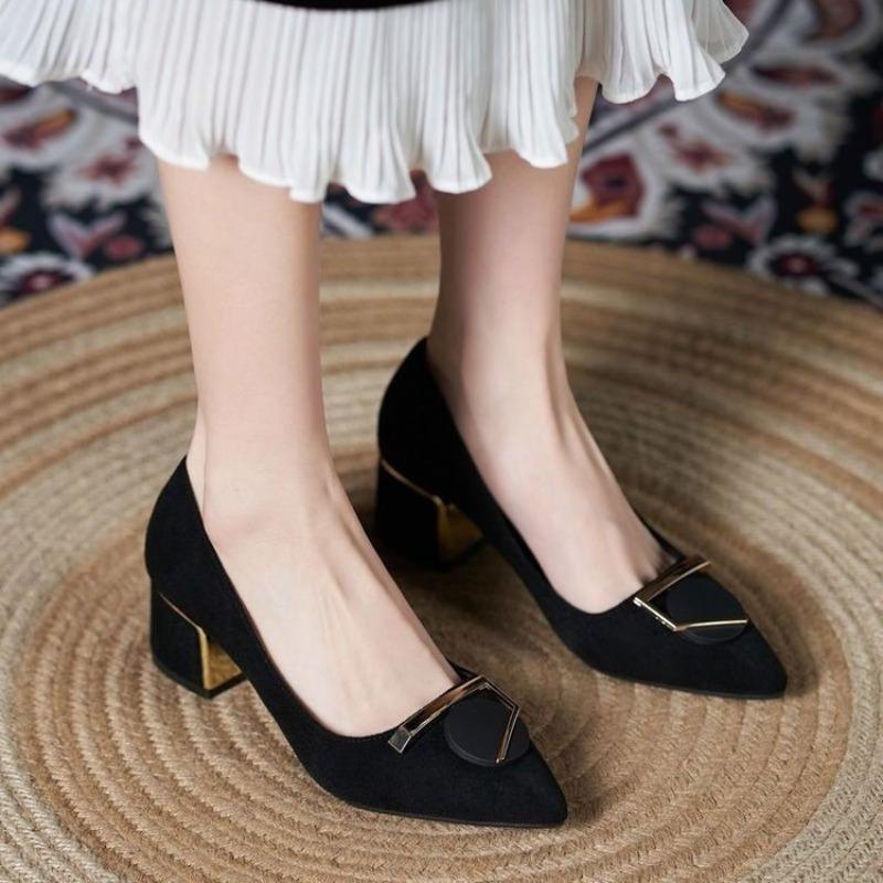 Black single shoes women's pointed head thick heel autumn new temperament high heels retro socialite style shoes