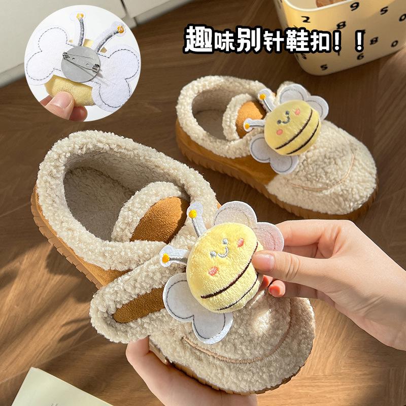 Cute cartoon pin shoe buckle three-dimensional plush cotton slippers accessories fun removable cotton shoes shoe flower