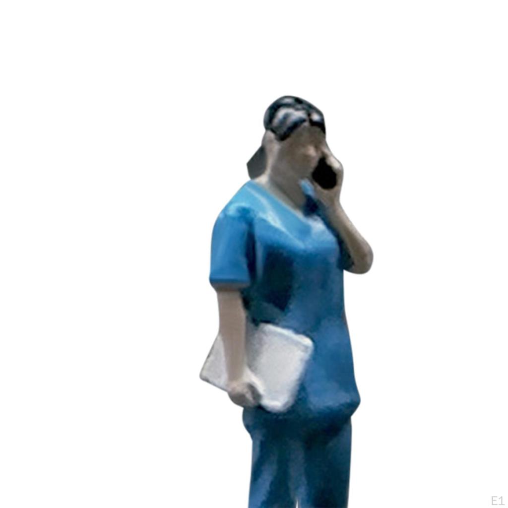 Delicate 1:64 People Figure Female Miniature Model For Architectural Scenes