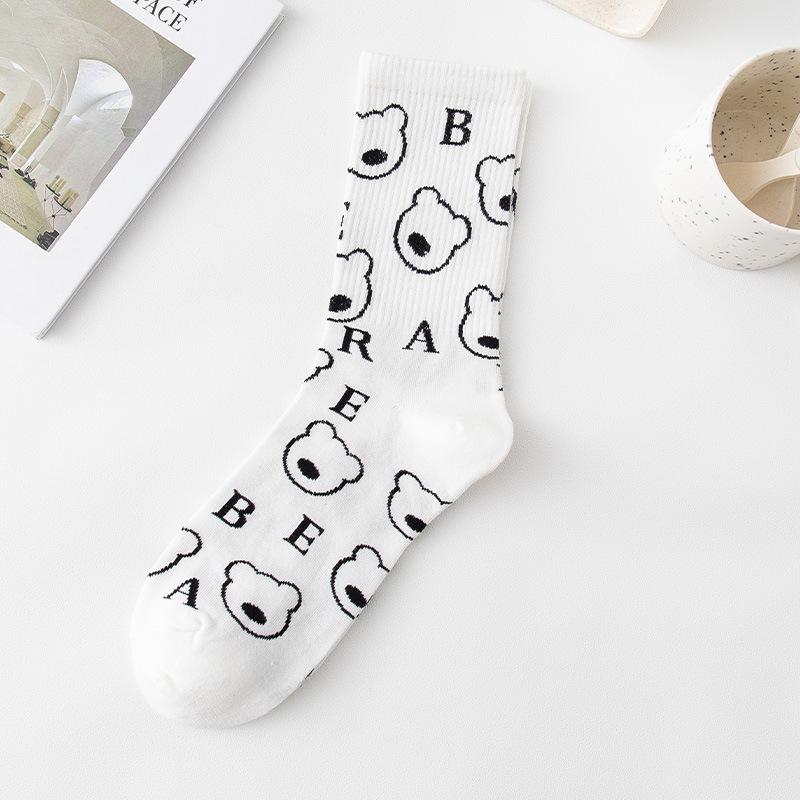 Damen Frühling und Herbst Warme und Trendige Bestickte Sportliche Lange Baumwollsocken