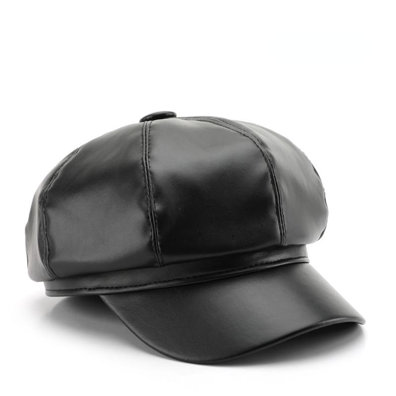 Elegant Lightweight Beret | Snug Fit with Toggle Closure, Versatile Style for New Year & TV Show Enthusiasts
