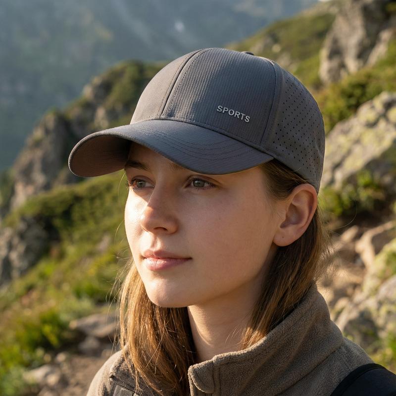 Lightweight Men's Baseball Cap – Breathable Mesh Back Summer Hat for Hiking Fishing & Casual Wear