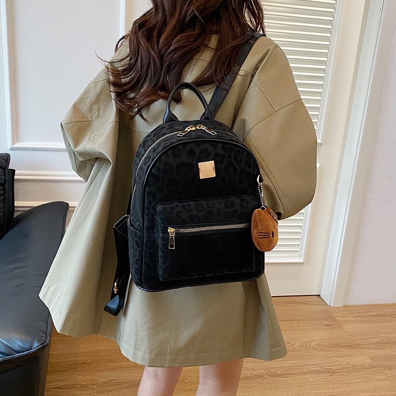 Women's High-Capacity Casual Travel Backpack - New Fashion Versatile Print for Students and Commuters