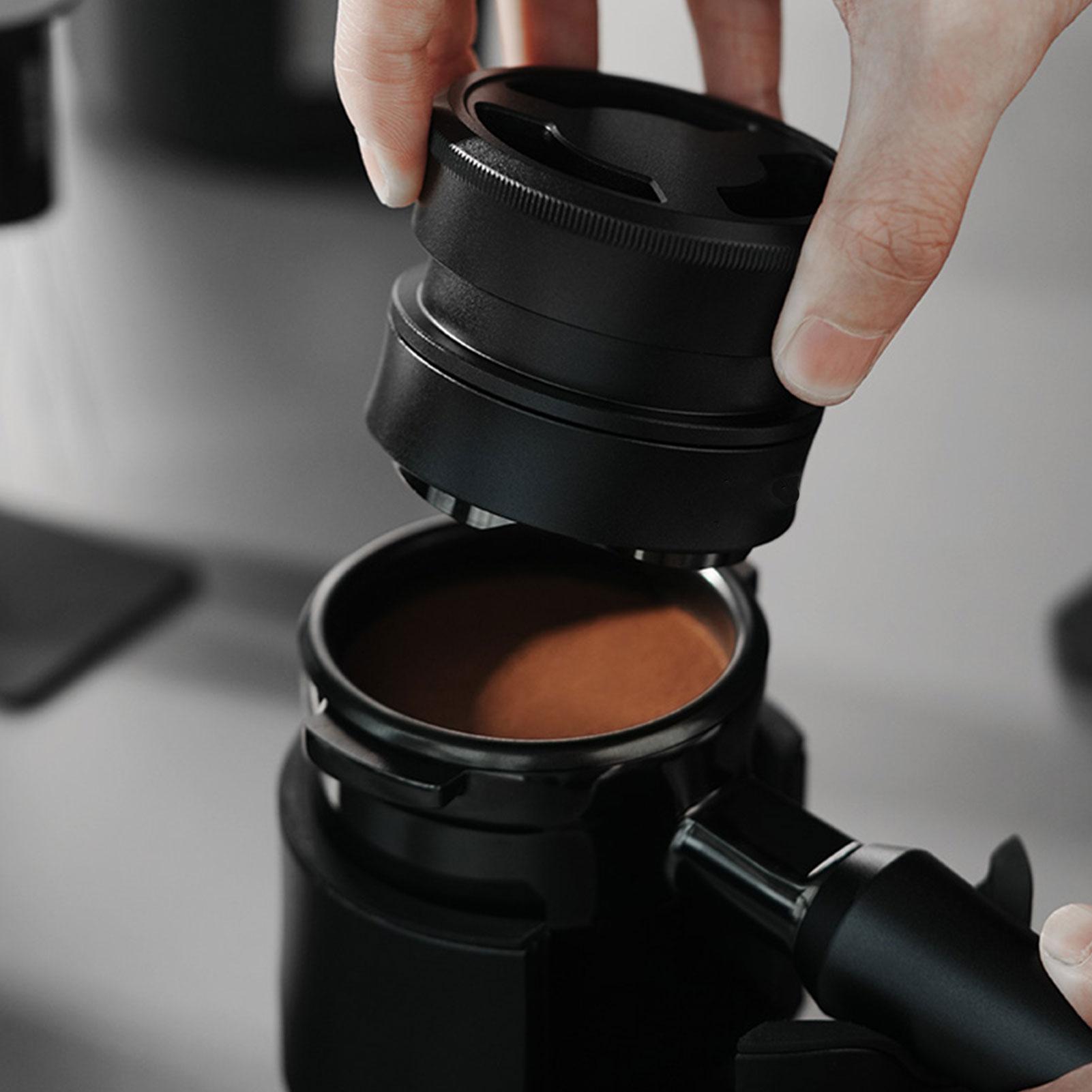 

Инструмент для распределения кофе с адаптивной по высоте гравитацией Профессиональные ручные темперы Высокоскоростное вращение 58.5mm