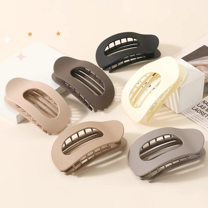 Fashion Oval Flat Hair Clips For Women New Design Leopard Large Flat Round Claw Clip French Concord Hair Clips Hair Accessories