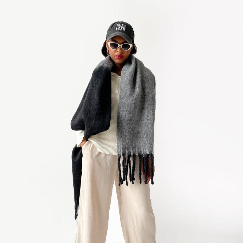Autumn and winter new Maillard imitation cashmere plaid scarf women's winter high sense versatile shawl thickened, warm circumference