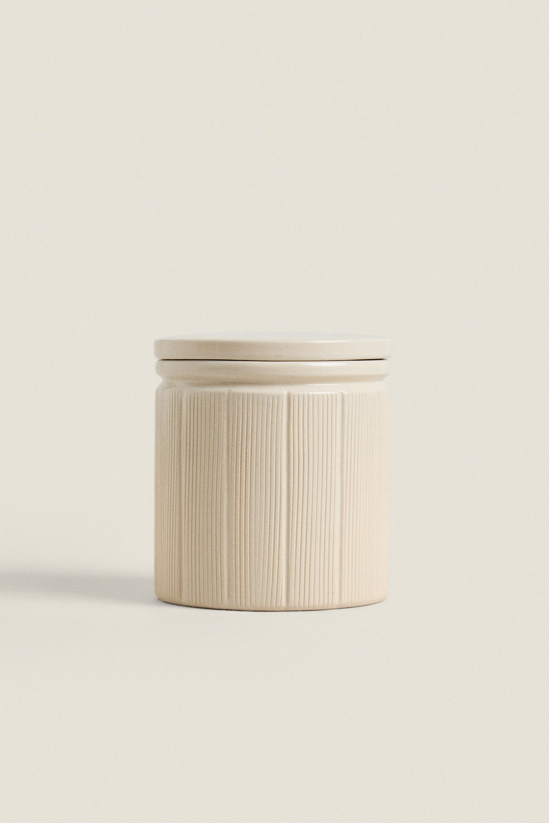 

КЕРАМИЧЕСКАЯ БАНКА ДЛЯ ВАННОЙ С ЗАБОРАМИ