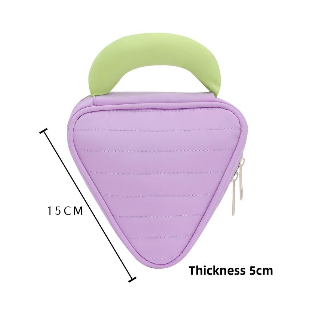 Polyester Makeup Bag With Sealed Closure For Travel And Storage