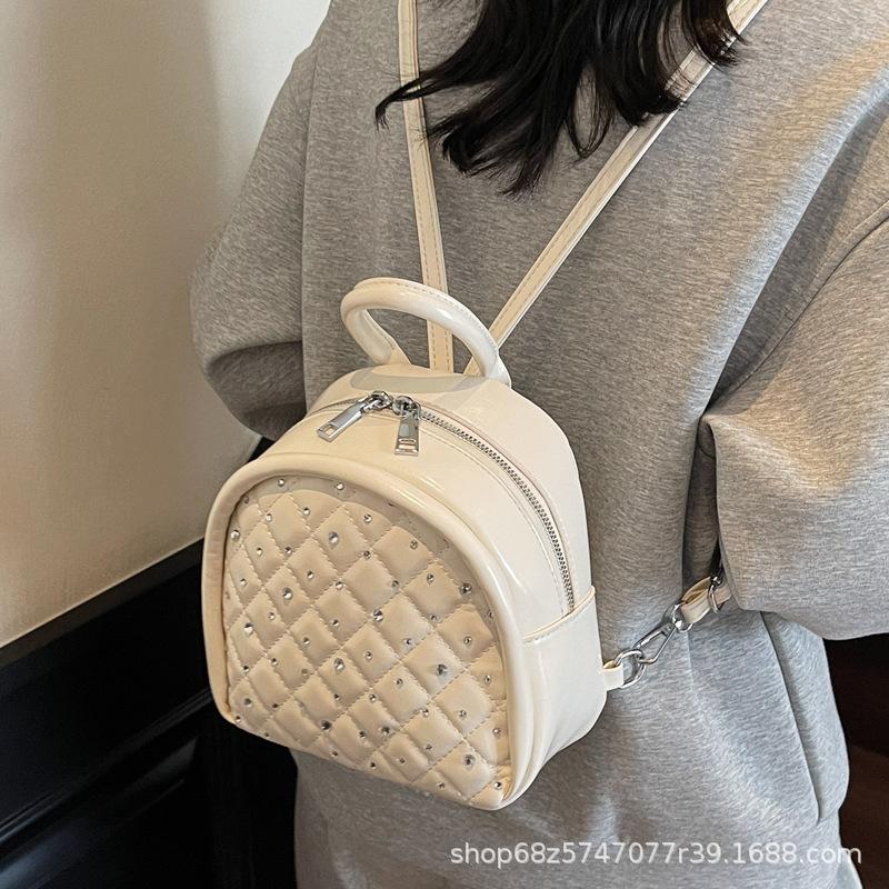 Rivet Backpack Women's 2025 New Fashion Personality Punk Style Lightweight Soft Leather Women's Backpack Casual Travel Bag