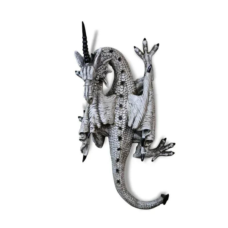 1 buc Pandantiv de perete Dragon zburător alb-negru cu cap ridicat și coadă legănată, Decor de grădină și casă, Artizanat din rășină 2024