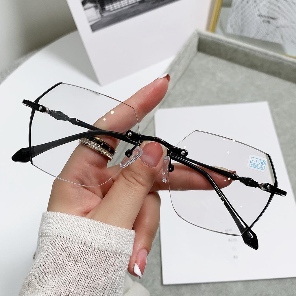 0 To -4.0 Anti Blue Light Glasses Photochromic Myopia Glasses Borderless Cutting Polygons Wholesale of Finished Glasses