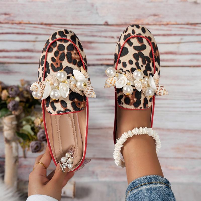 Fashion Pearl Women Flats Shoes Fashion Loafers Leopard New Summer Sandals Designer 2025 Casual Sport Woman Sneakers Walking Zapatos