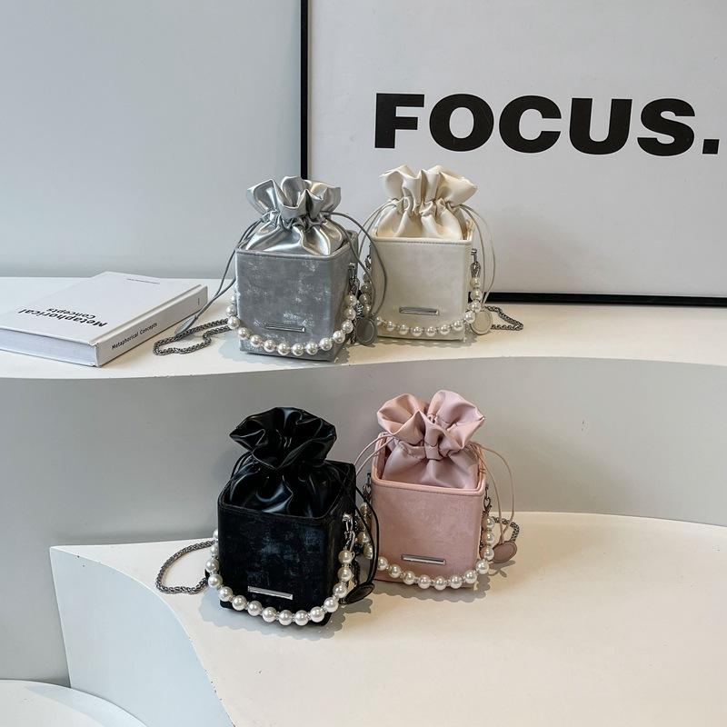 High-end small bag women's 2025 new casual chain bag fashionable and simple shoulder bag pearl messenger bag