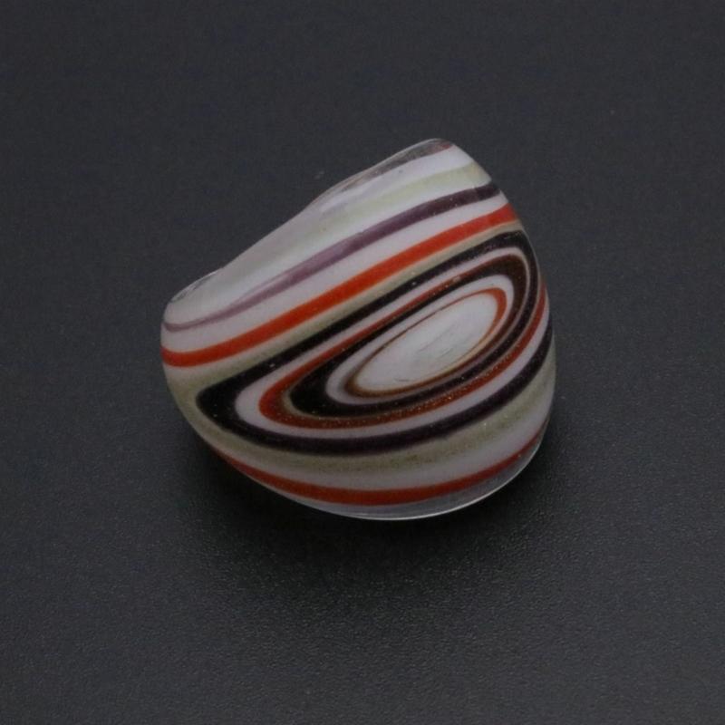 Ręcznie robione Pierścionki z Kwiatowego Szkła Oplatane Drutem Etniczna Biżuteria Inspirowana Galaktyką Artystycznie Wykonane Wygodne