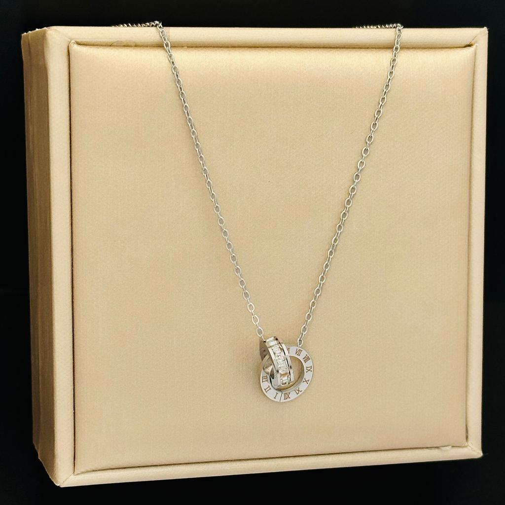 Interlocking Roman Diamond Titanium Steel Necklace Women Do Not Fade Geometric Personality Collarbone Chain New Jewelry