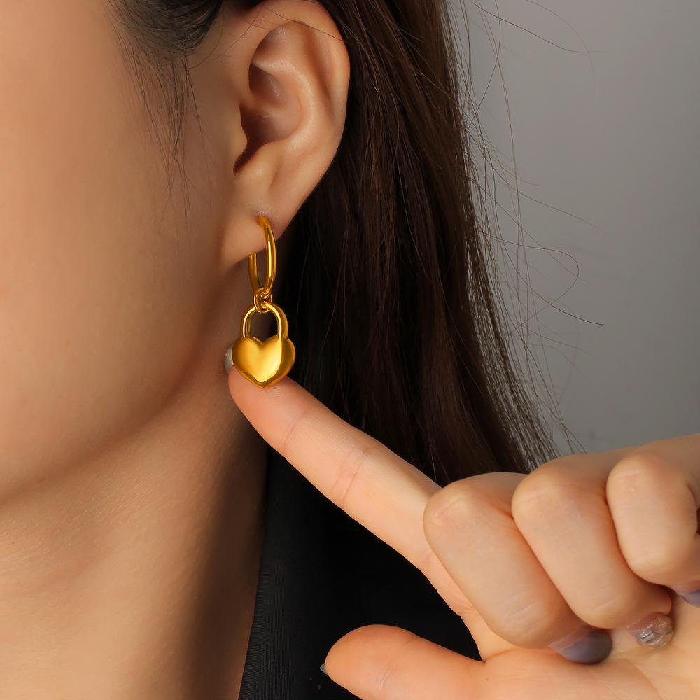 Meishiduo Heart Pendant Korean-Japanese Style Gold Hoop Earrings - Colorfast Titanium Steel