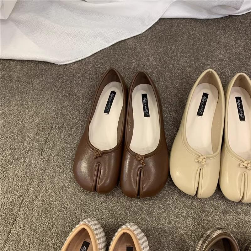 Schuhe Damen Sommer vielseitig Tide Zehenspitze flache Schuhe Retro Karomuster leichter Ausschnitt Schweinsfüße einzelne Schuhe Schafsfüße beladene Schuhe