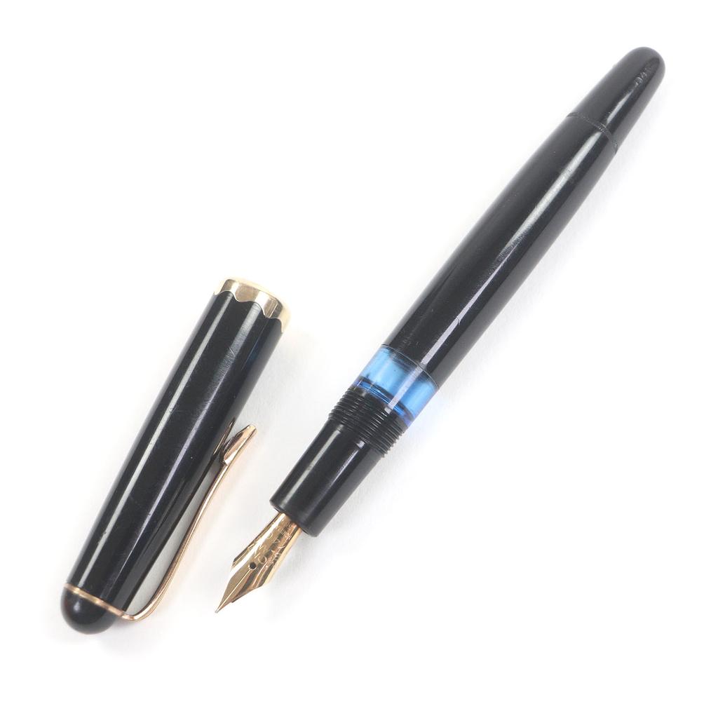 Very Good MONTBLANC fountain pen Monterosa 042G Cap type Used