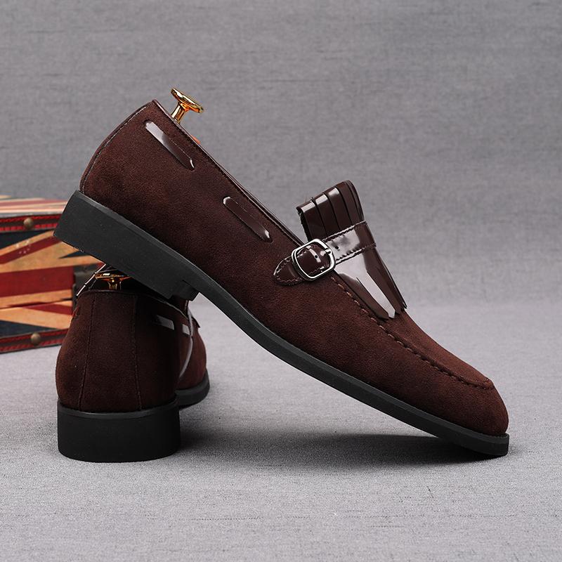 Fashion Luxury New Designer Men's Pointed Tassels Suede Leather Flats Shoes Male Loafers Homecoming Wedding Dress Zapatillas Hombre