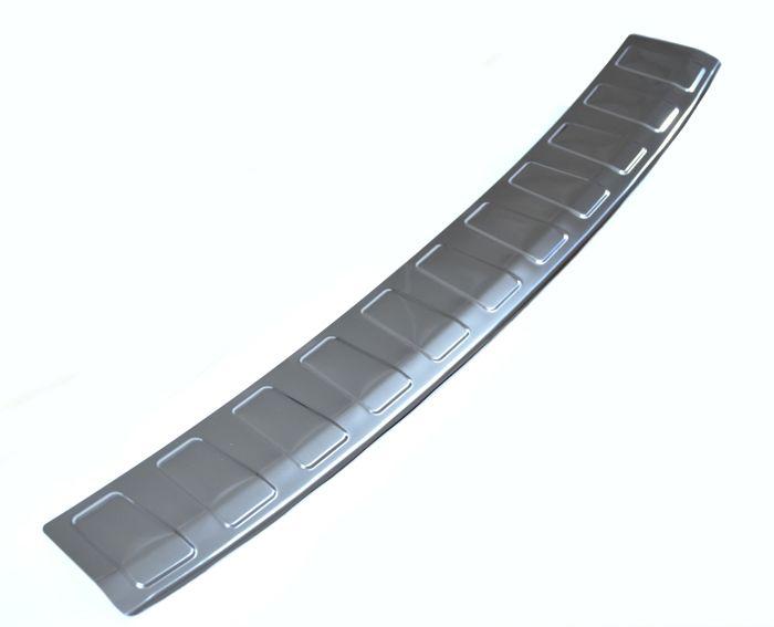Protection en chrome sur mesure J&J AUTOMOTIVE Pour Volkswagen Passat B7 (Break) 2012-2014