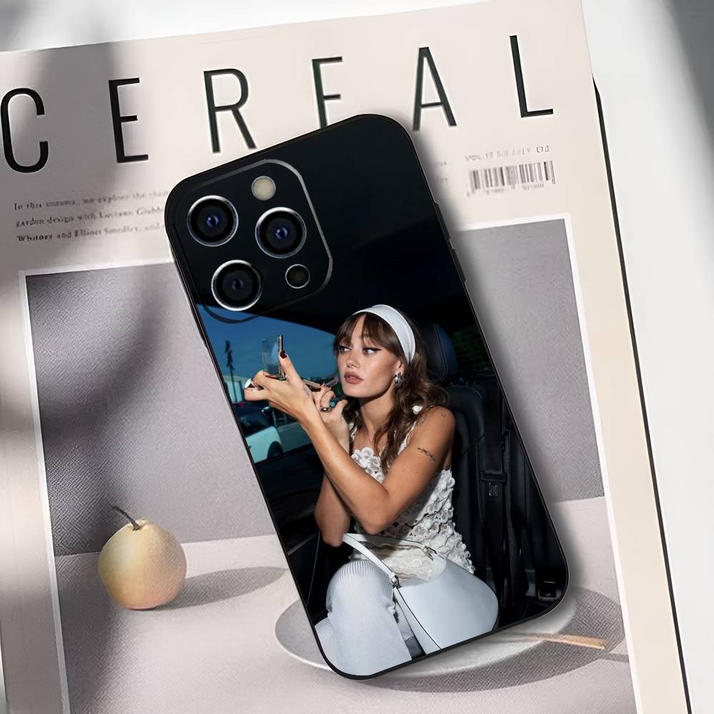 Actress E-Ella P-Purnell Phone Case For iPhone 17,16,15,14,13,12,11 Plus,Pro Max,XS,Soft Silicone Black Cover