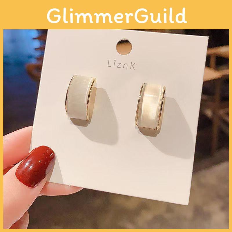 Feminine Ear Alloy Studs For Women With Geometric Circle Design And Fashion