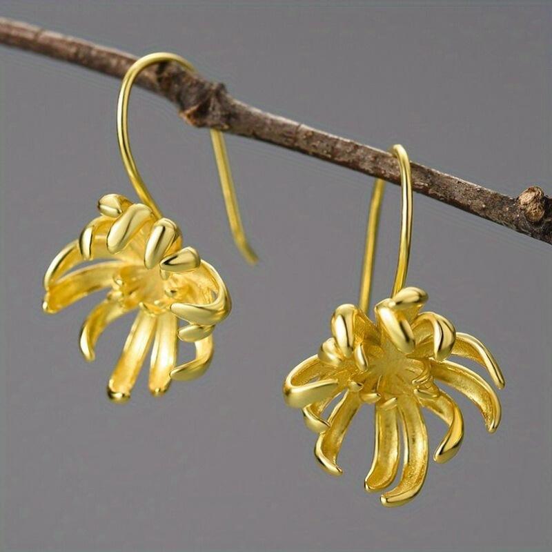 Exquisite and Elegant Chrysanthemum Pendant Earrings, Fresh and Bright Flower Earrings, Women's Daily Holiday Jewelry Gifts