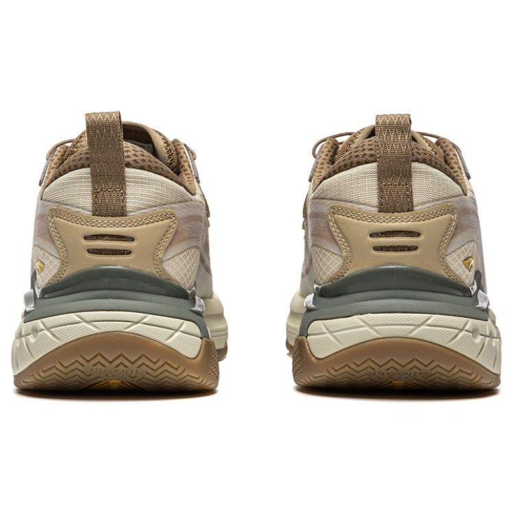 Li Ning Star Path Cushioning, Wear Resistant Low top Basketball Shoes Men's Umber White AGLT047-3